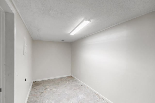 408 Shakespeare Dr, Dothan, AL 36303 - empty room featuring a textured ceiling and baseboards