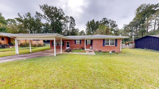 single story home featuring a front yard and a carport