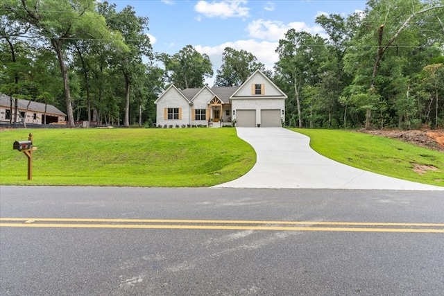 246 Suggs Rd, Dothan, AL 36345 - modern farmhouse style home featuring driveway, a front lawn, and a garage