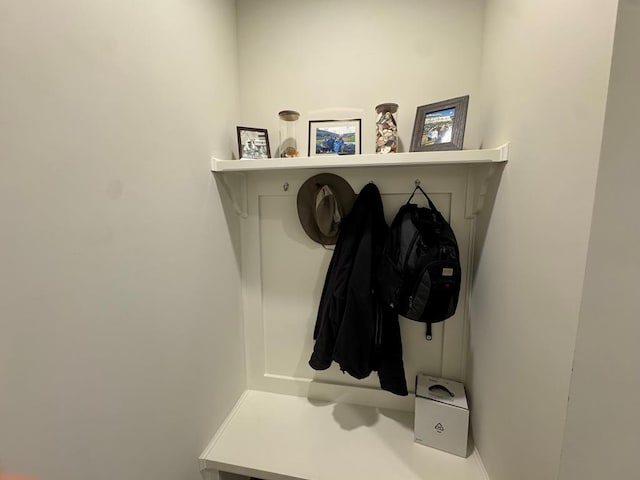303 Courtland Dr, Dothan, AL 36301 - view of mudroom