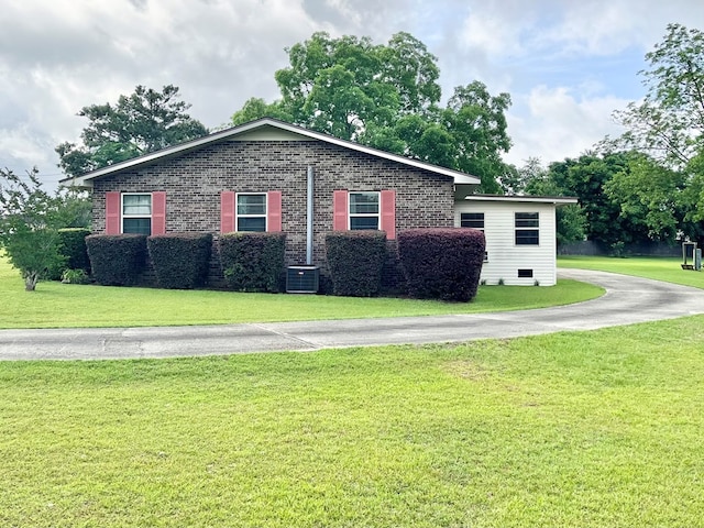 869 Bethlehem Rd, Midland City, AL 36350 - view of side of property featuring brick siding and a lawn