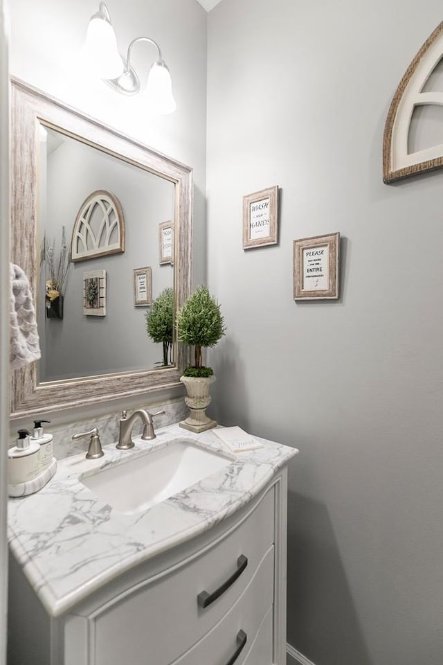 306 Halifax Dr, Dothan, AL 36305 - bathroom with vanity