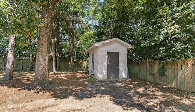 1005 Rampart Dr, Dothan, AL 36303 - view of shed featuring a fenced backyard