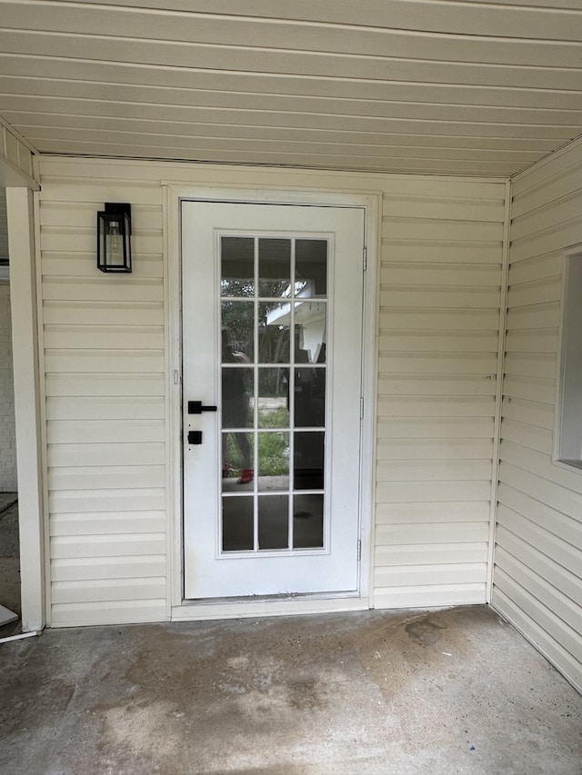 view of entrance to property