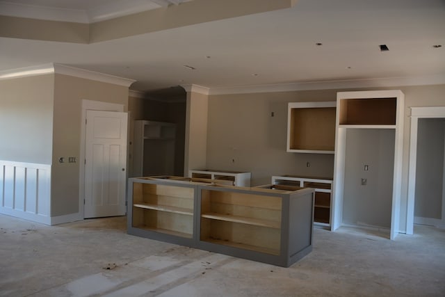 kitchen with ornamental molding