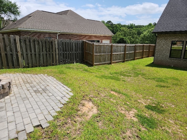 512 Gladstone Way, Dothan, AL 36305 - view of yard with a patio and a garage