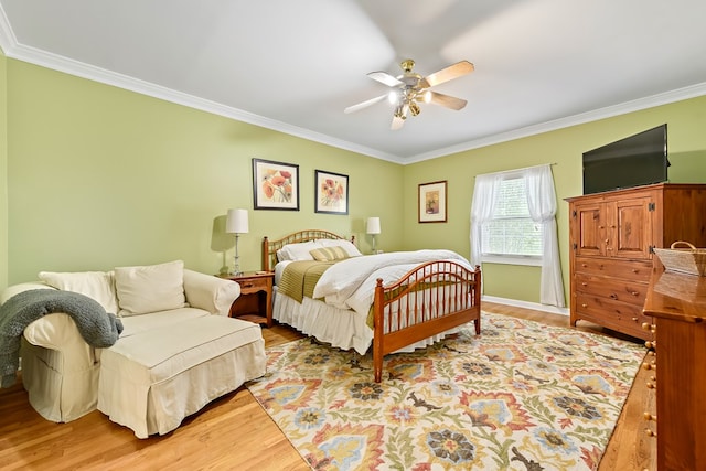 4 Woodmere Dr, Dothan, AL 36305 - bedroom featuring crown molding, wood finished floors, and a ceiling fan