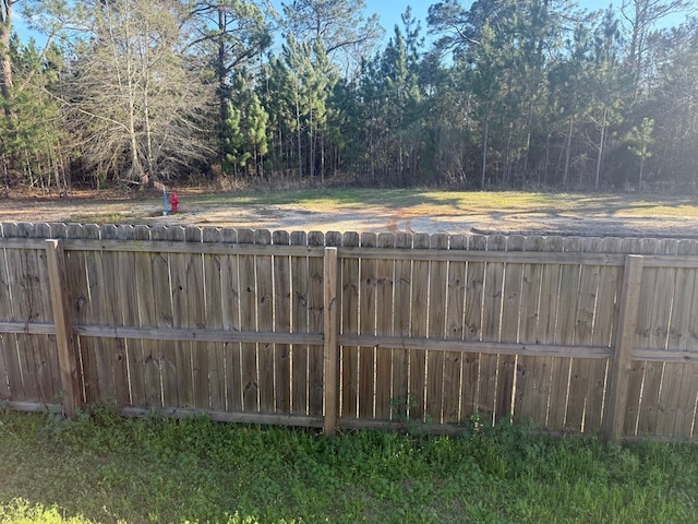 244 Cove Dr, Abbeville, AL 36310 - view of yard featuring fence