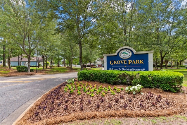 view of property's community