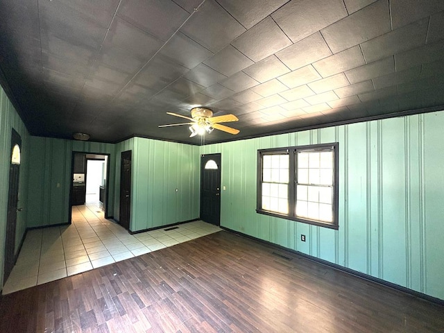 176 Camilla Ave, Ozark, AL 36345 - unfurnished living room featuring light wood-style floors and a ceiling fan
