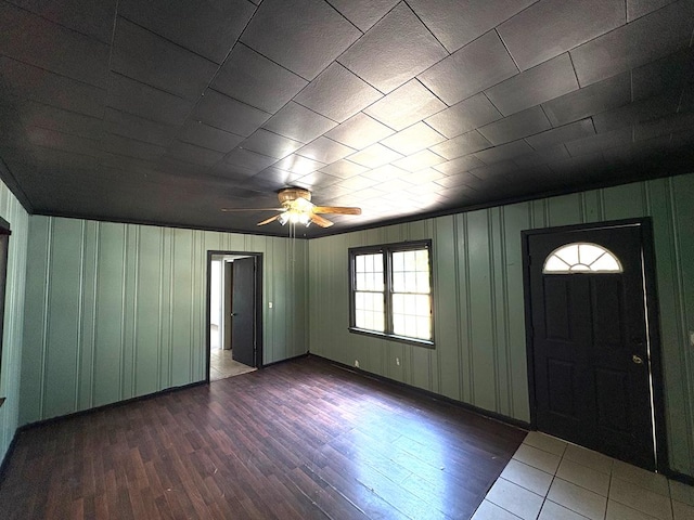 176 Camilla Ave, Ozark, AL 36345 - entryway with wood finished floors and a ceiling fan