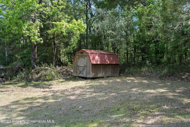 view of outdoor structure