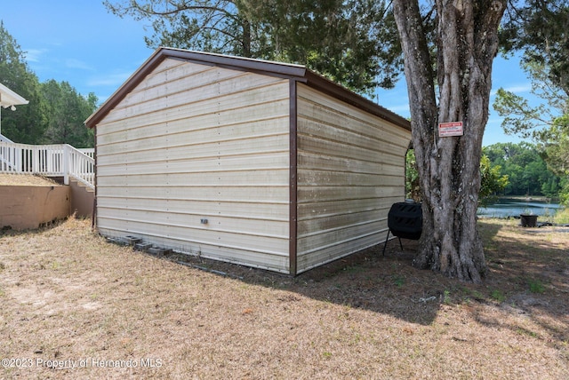 view of outbuilding