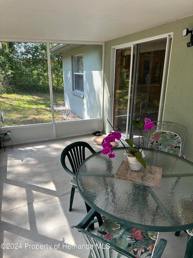 view of sunroom / solarium