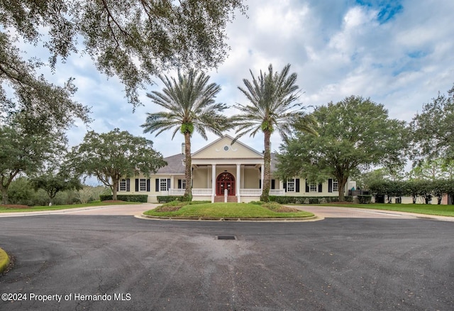 view of front of home featuring a porch