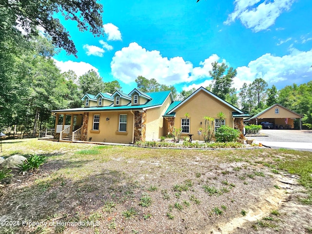 view of front of house featuring covered porch