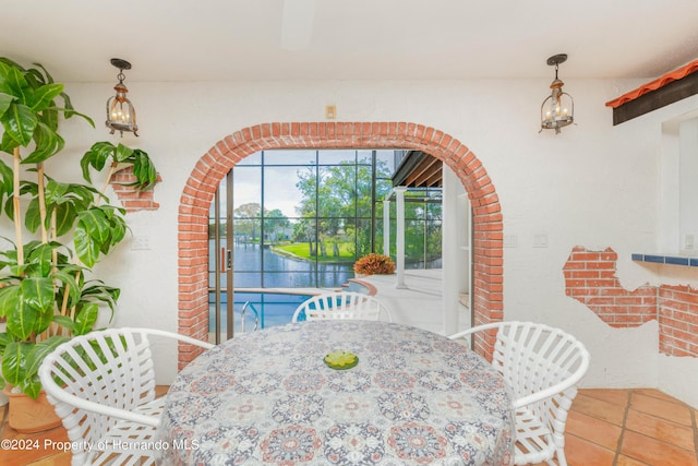 11915 W Riverhaven Dr, Homosassa, FL 34448 - dining space featuring a water view