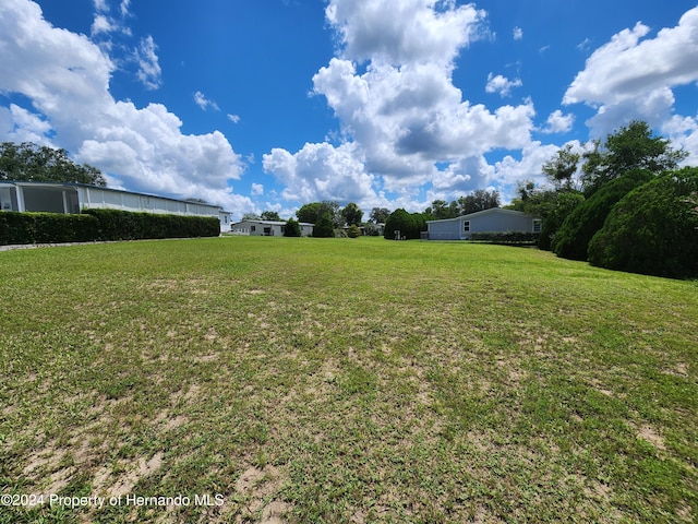 Listing photo 3 for 14330 Montclair Dr, Brooksville FL 34613