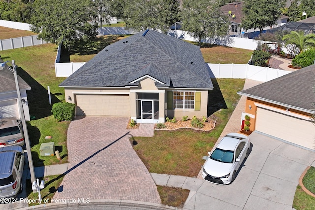 view of front of house featuring a garage