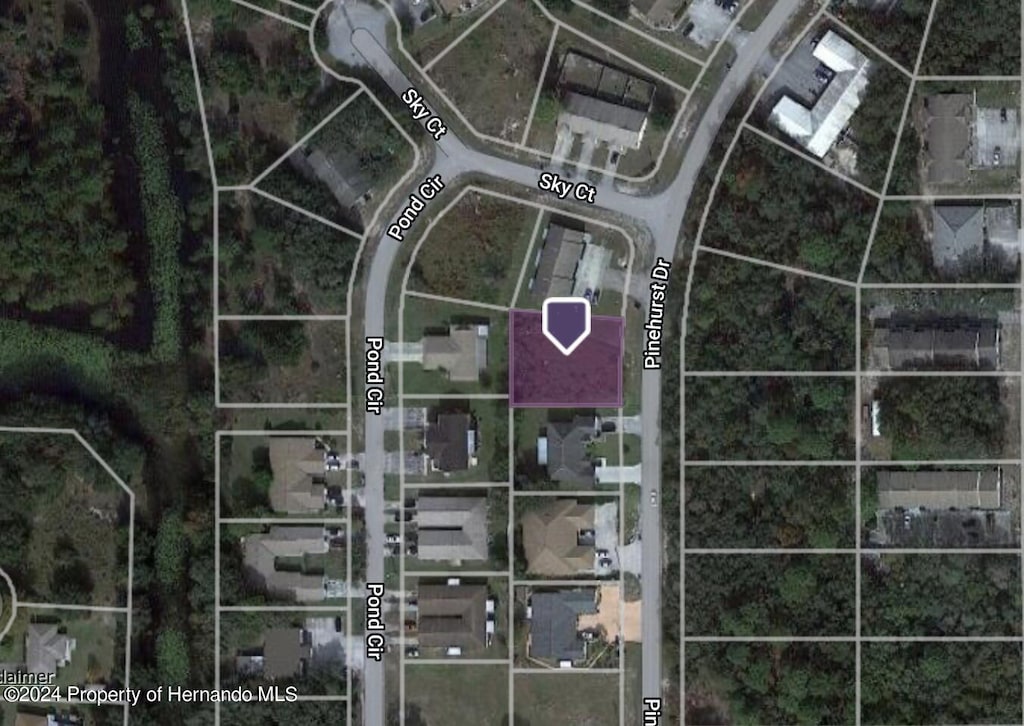 7797 Pinehurst Dr, Brooksville, FL 34606
