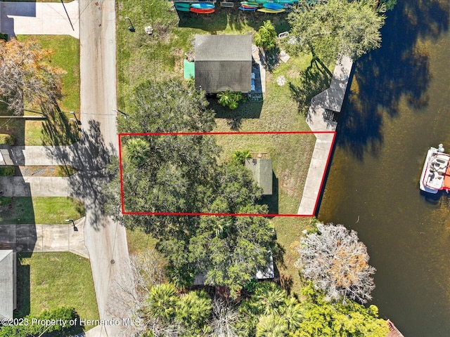 Listing photo 2 for 7259 Tropical Dr, Weeki Wachee FL 34607