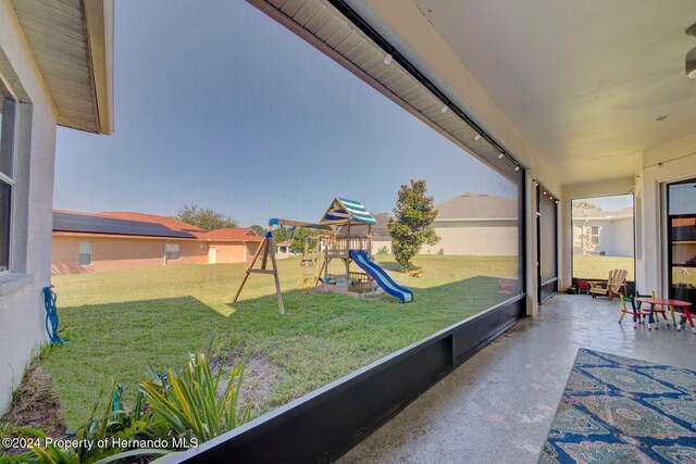 view of sunroom / solarium