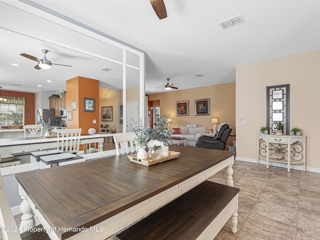 dining area with ceiling fan