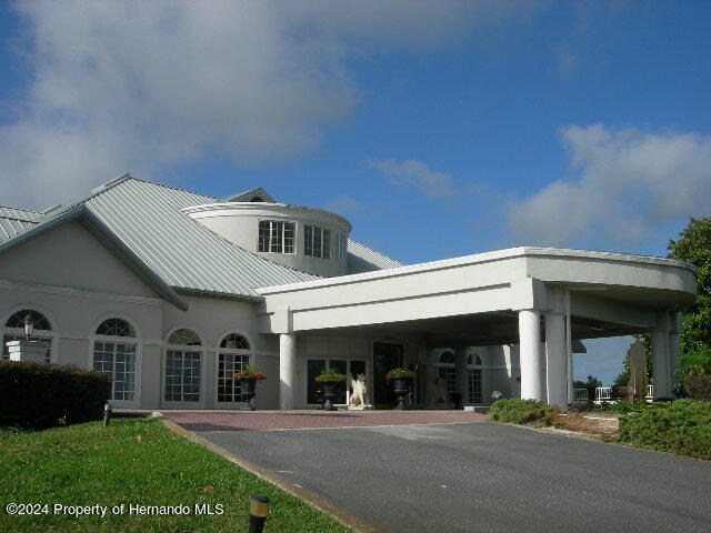 view of building exterior