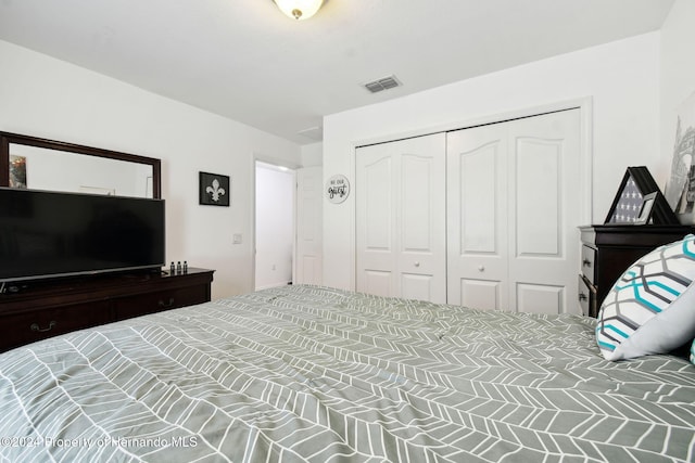 bedroom featuring a closet