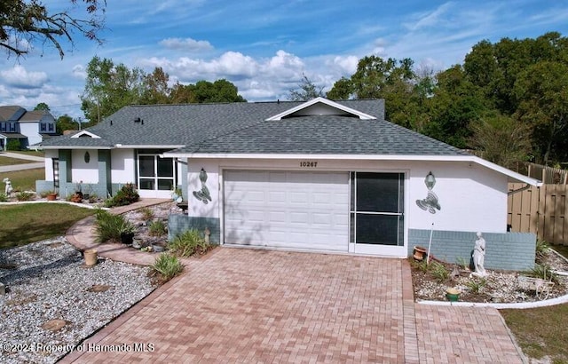 view of front facade with a garage