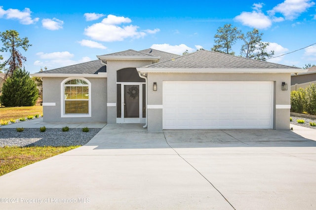 view of front of house featuring a garage