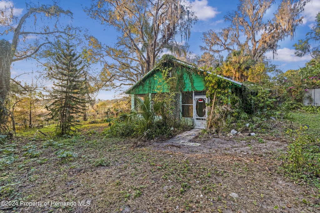 view of outbuilding