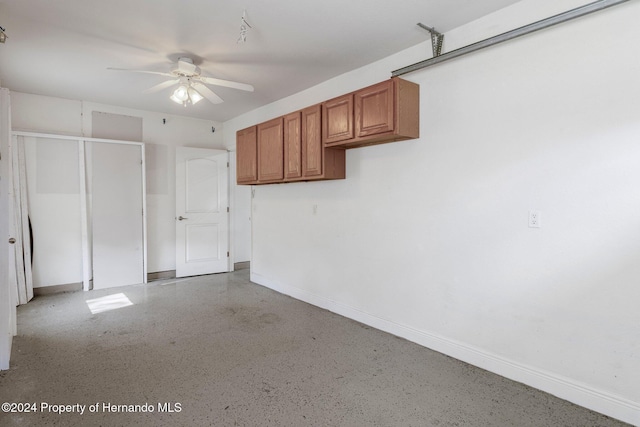 garage with ceiling fan