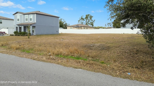 Listing photo 2 for 27041 Wakefield Dr, Brooksville FL 34602