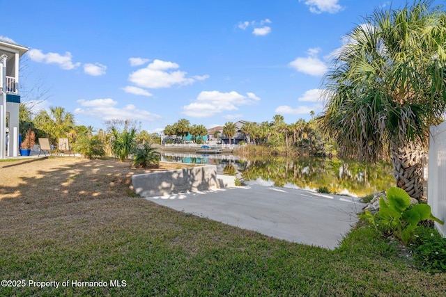 view of yard with a water view