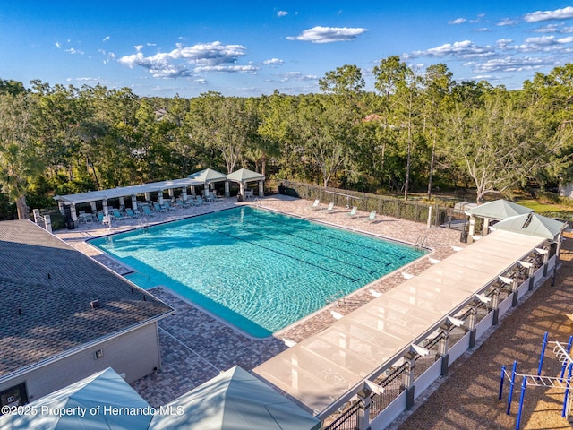 view of swimming pool