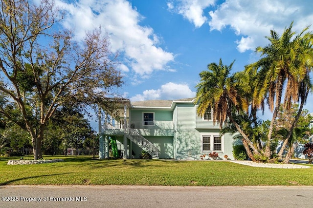 view of front of house with a front yard