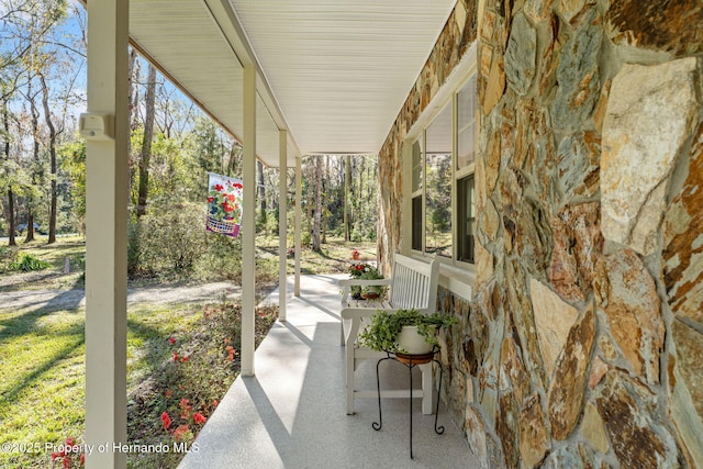 view of patio / terrace with covered porch