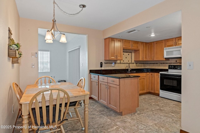 kitchen with sink, pendant lighting, an inviting chandelier, electric stove, and backsplash