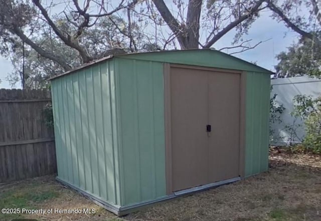 view of outbuilding