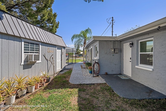 view of yard featuring cooling unit