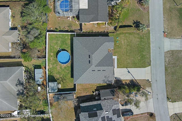 bird's eye view with a residential view