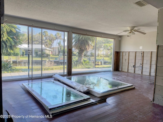 view of pool featuring a ceiling fan