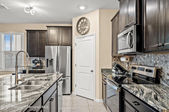 582 8th St NW, Ruskin, FL 33570 - photo 22