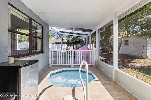 4405 Plumosa St, Spring Hill, FL 34607 - unfurnished sunroom with a jacuzzi