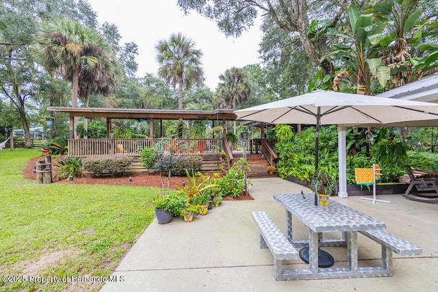 view of patio featuring a deck