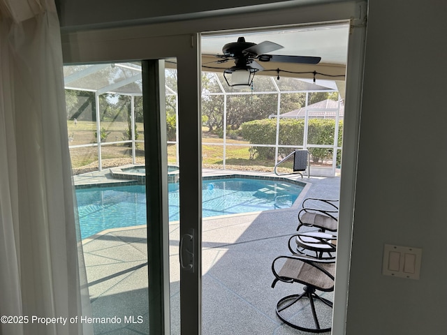 10519 Audie Brook Dr, Spring Hill, FL 34608 - swimming pool with a ceiling fan