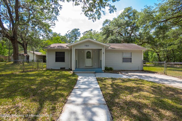 7211 Sunnyside Dr, Brooksville, FL 34601 - photo 3