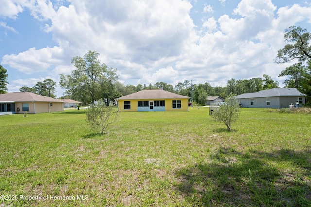 12271 House Finch Rd, Weeki Wachee, FL 34614 - view of grassy yard