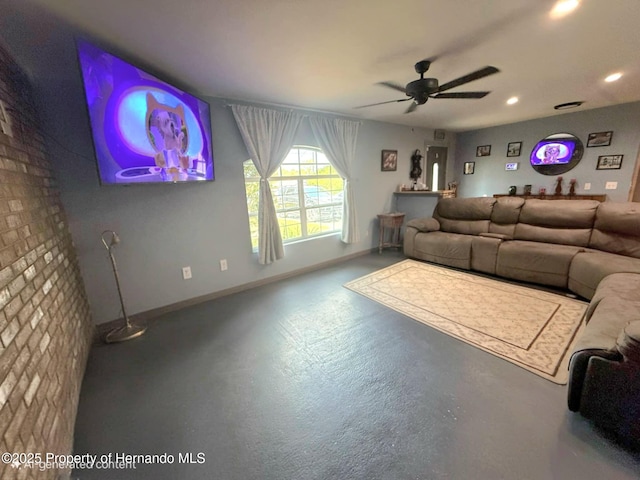 11080 Jackdaw Rd, Weeki Wachee, FL 34613 - living room with a ceiling fan, recessed lighting, and baseboards